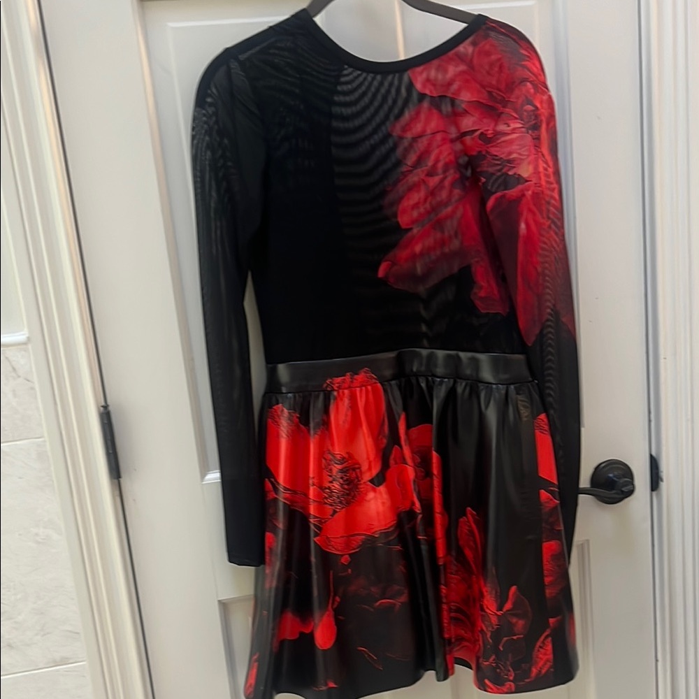 Black and Red Ribbed Pleated Fit and Flare Dress